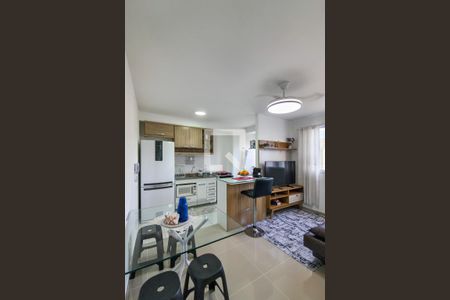 Sala de apartamento para alugar com 2 quartos, 43m² em Vila Sonia, Praia Grande