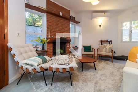 Sala de casa para alugar com 4 quartos, 270m² em Jardim Petropolis, São Paulo