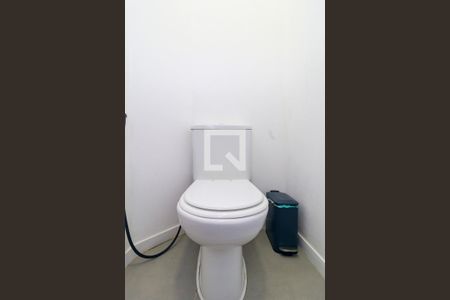 Lavabo de casa para alugar com 4 quartos, 270m² em Jardim Petropolis, São Paulo