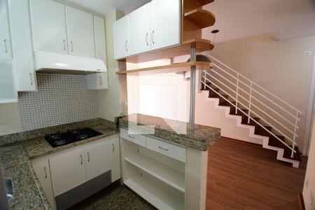 Sala/Cozinha de apartamento para alugar com 1 quarto, 62m² em Cambuí, Campinas