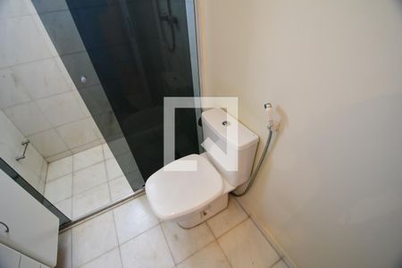 Banheiro Social de apartamento para alugar com 1 quarto, 62m² em Cambuí, Campinas
