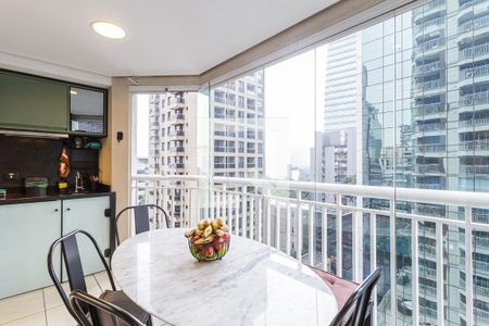 Varanda de apartamento para alugar com 1 quarto, 43m² em Vila Olímpia, São Paulo