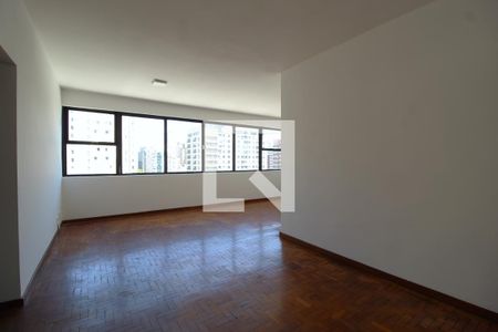 Apartamento para alugar com 3 quartos, 120m² em Indianópolis, São Paulo
