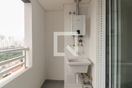 Varanda e Área de Serviço  de apartamento para alugar com 2 quartos, 41m² em Vila Centenario, São Paulo