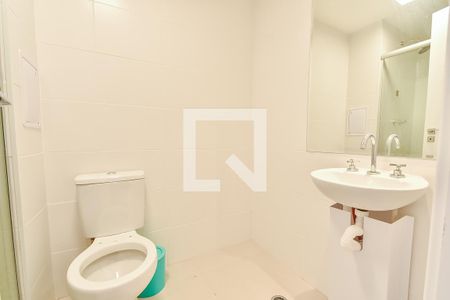 Banheiro de kitnet/studio para alugar com 1 quarto, 24m² em Vila Mariana, São Paulo