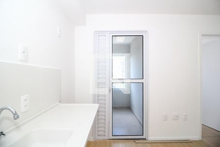 Sala / Cozinha de apartamento para alugar com 2 quartos, 30m² em Água Branca, São Paulo