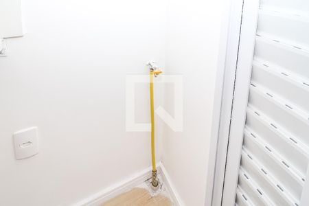 Sala / Cozinha de apartamento para alugar com 2 quartos, 30m² em Água Branca, São Paulo