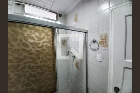 Banheiro de apartamento para alugar com 1 quarto, 35m² em Itararé, São Vicente