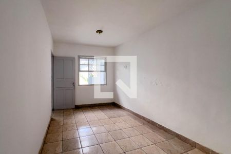 Quarto 2 de casa para alugar com 2 quartos, 60m² em Vila São José, São Paulo