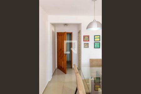 Sala - Hall da entrada de apartamento para alugar com 2 quartos, 70m² em Olaria, Rio de Janeiro