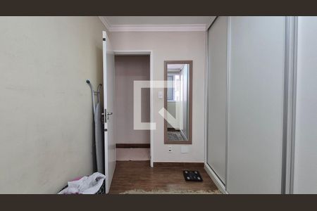 Quarto de apartamento à venda com 2 quartos, 48m² em Parque Jaçatuba, Santo André