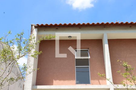 Casa de Condomínio para alugar com 2 quartos, 120m² em Caiapia, Cotia