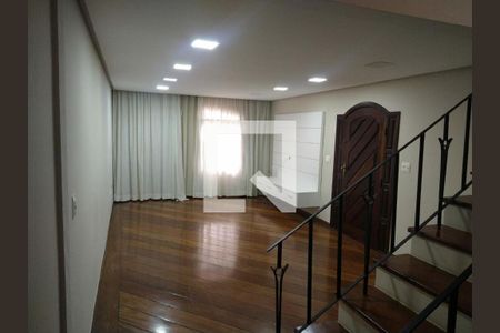 Casa à venda com 3 quartos, 150m² em Utinga, Santo André