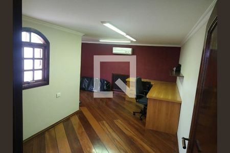 Casa à venda com 3 quartos, 150m² em Utinga, Santo André