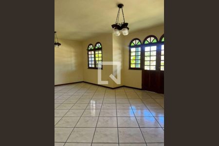 Casa à venda com 4 quartos, 198m² em Várzea das Moças, Niterói