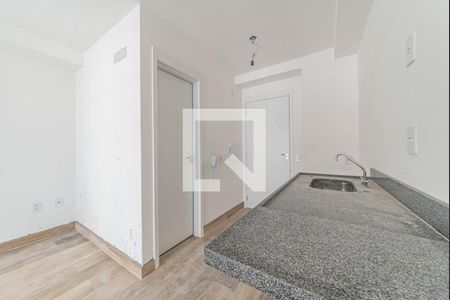 Cozinha de kitnet/studio para alugar com 1 quarto, 24m² em Vila Cordeiro, São Paulo