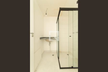 Banheiro de kitnet/studio para alugar com 1 quarto, 24m² em Vila Cordeiro, São Paulo