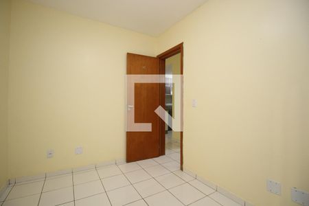 Quarto de apartamento para alugar com 2 quartos, 47m² em Qs 303, Brasília