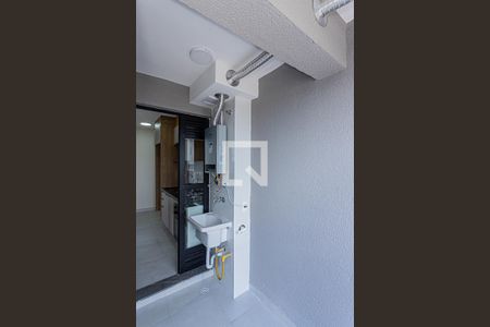 Varanda e área de serviço de apartamento para alugar com 2 quartos, 43m² em Vila Albertina, São Paulo