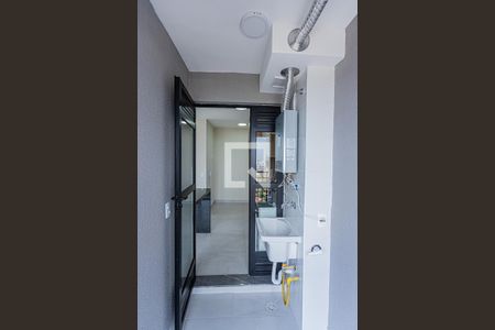 Varanda e área de serviço de apartamento para alugar com 2 quartos, 43m² em Vila Albertina, São Paulo