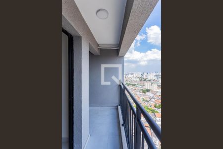 Varanda e área de serviço de apartamento para alugar com 2 quartos, 43m² em Vila Albertina, São Paulo