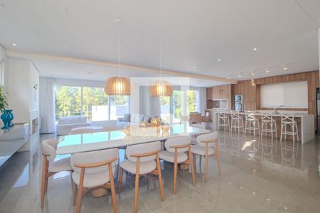 Sala/Cozinha de casa de condomínio para alugar com 4 quartos, 311m² em Vila Nova, Porto Alegre