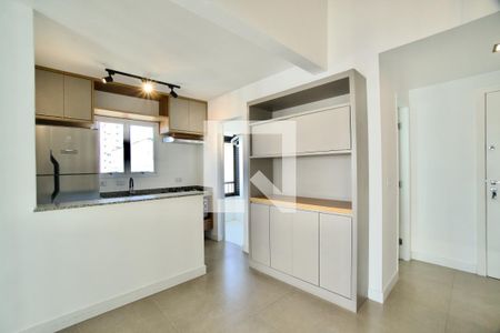 Sala de apartamento para alugar com 2 quartos, 69m² em Cerqueira César, São Paulo