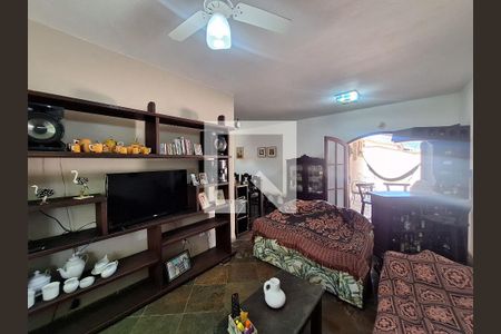 Casa à venda com 3 quartos, 200m² em Itaipu, Niterói