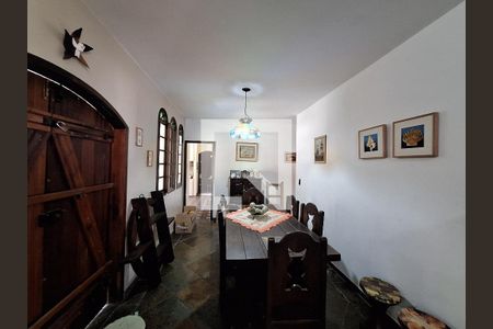 Casa à venda com 3 quartos, 200m² em Itaipu, Niterói