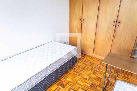 quarto 3 de apartamento para alugar com 5 quartos, 65m² em Indaiá, Belo Horizonte
