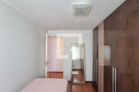 Quarto de apartamento à venda com 2 quartos, 58m² em Santa Terezinha, São Bernardo do Campo