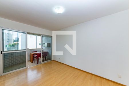 Sala de apartamento para alugar com 3 quartos, 101m² em Belvedere, Belo Horizonte
