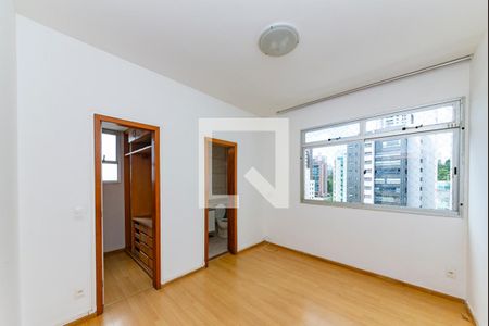 Suíte de apartamento para alugar com 3 quartos, 101m² em Belvedere, Belo Horizonte