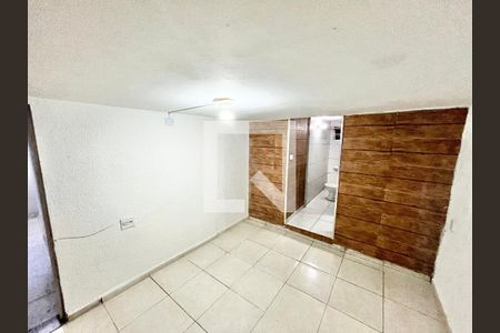 Quarto de casa de condomínio para alugar com 1 quarto, 35m² em Vila Guaca, São Paulo