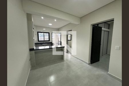 Sala de casa para alugar com 2 quartos, 53m² em Vila Pouso Alegre, Barueri