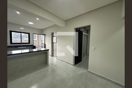 Sala de casa para alugar com 2 quartos, 53m² em Vila Pouso Alegre, Barueri