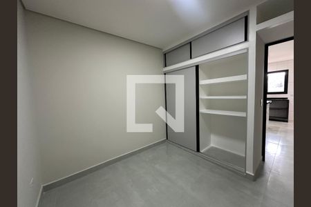 Quarto de casa para alugar com 1 quarto, 40m² em Vila Pouso Alegre, Barueri
