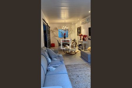 Sala de casa para alugar com 3 quartos, 600m² em Campeche, Florianópolis