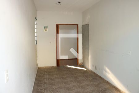 Casa para alugar com 2 quartos, 70m² em Jardim Capao Redondo, Embu das Artes