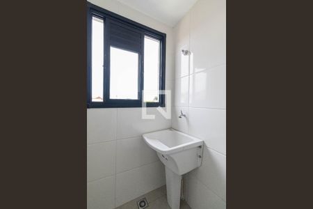 Sala/Cozinha/Área de Serviço  de apartamento para alugar com 2 quartos, 40m² em Vila Granada, São Paulo