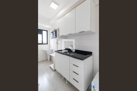 Sala/Cozinha/Área de Serviço  de apartamento para alugar com 2 quartos, 40m² em Vila Granada, São Paulo