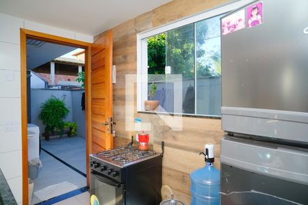 Cozinha de casa para alugar com 2 quartos, 55m² em ITAIPUACU, Maricá