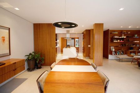 Casa à venda com 3 quartos, 468m² em Alto de Pinheiros, São Paulo