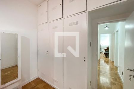 Suite 1 de apartamento à venda com 3 quartos, 120m² em Funcionários, Belo Horizonte