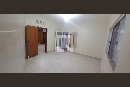 Casa para alugar com 5 quartos, 270m² em Setor Jao, Goiânia