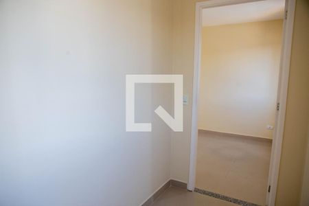 Quarto 2 de apartamento para alugar com 2 quartos, 50m² em Rio Pequeno, São Paulo