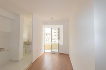 Sala/Cozinha de apartamento para alugar com 2 quartos, 44m² em Fátima, Canoas