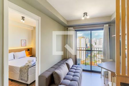 Sala de kitnet/studio para alugar com 1 quarto, 32m² em Vila Olímpia, São Paulo