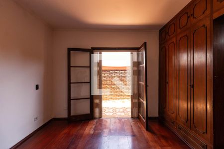 Suíte 1 de casa para alugar com 4 quartos, 398m² em Vila Ipojuca, São Paulo