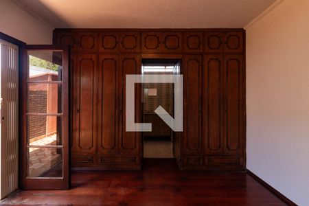 Suíte 1 de casa para alugar com 4 quartos, 398m² em Vila Ipojuca, São Paulo